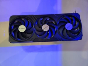 GIGABYTE Gaming OC GeForce RTX 4090 24GB - Graphics Card - Excellent Condition - Picture 1 of 10