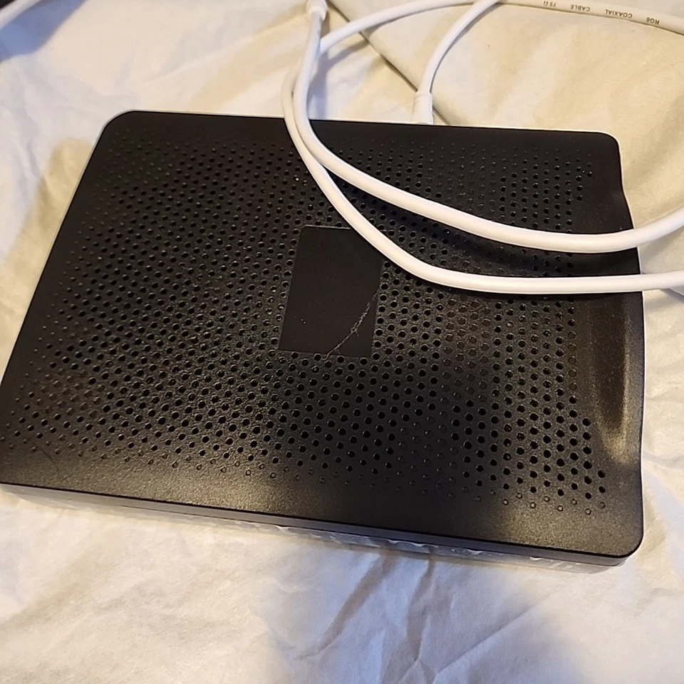 Technicolor/Cisco DPC3848V Cable Modem & WiFi Router DOCSIS3.0 *NO Power Cable  - Image 1 of 4