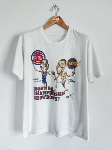 Mega Rare Vintage 1988 NBA Playoff Caricature T-shirt Pistons,Lakers NBA Finals Cover