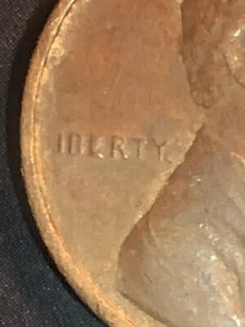 1971 D Penny “L” Missing From Liberty 2 Coins Different Colors Not Graded GD Con - Picture 1 of 13