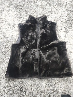 Chaleco acrílico reversible de piel de felpa Blassport para dama. Talla Grande Marrón Oscuro lux Foto 1 de 3