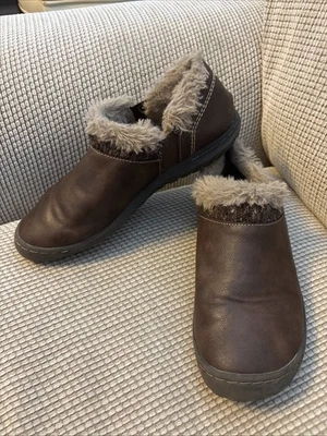 JBU by JAMBU WILLOW Women’s Brown Vegan Faux Fur Lined Shoes, 7 M  EUC - Image 1 of 4