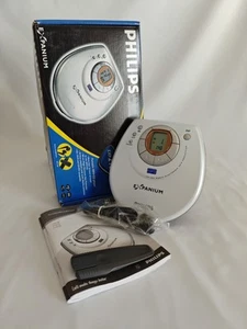 Mint Lettore CD MP3 Portatile Philips Con 3 CD Aerosmith Clapton - Foto 1 di 10