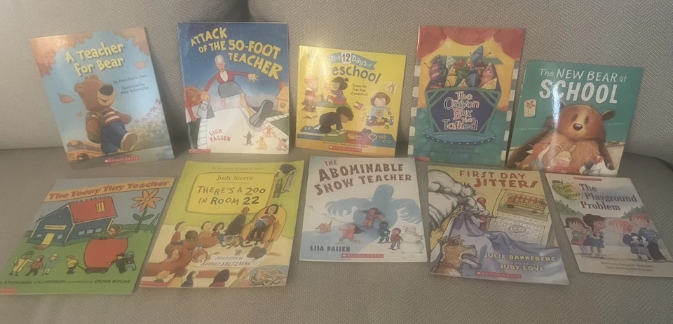 LOT OF 10 BOOKS - Back to School themed bundle - Scholastic Kids Pbks. Like New - Image 1 of 4