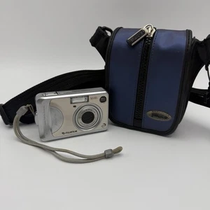 Fujifilm FinePix A510 5.1MP Digital Camera Silver Tested Fully Working VGC - Picture 1 of 12