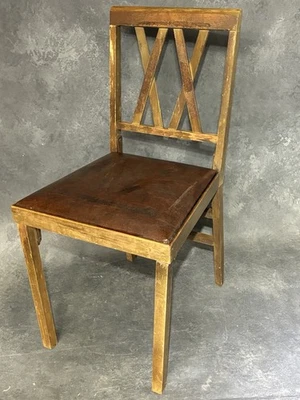 Silla de comedor plegable compacta vintage Lorraine Manufacturing Leg-O-Matic con bisagras Foto 1 de 4