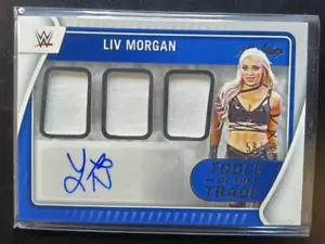 2022 Chronicles WWE Absolute Tools of the Trade Firme 58/99 Liv Morgan Auto - Foto 1 di 2