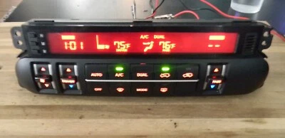 Kia Borrego Heater A/C Climate Control 09-11   972502J160    J2024972 - Image 1 of 4