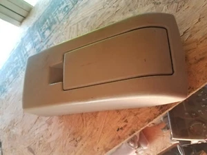 2007-2012 Dodge Caliber Console Lid 08 09 10 11 - Picture 1 of 4
