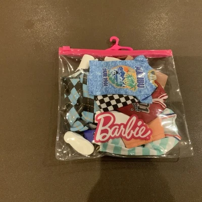 Ken Clothes - Image 1 of 4