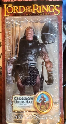 2003 Toy Biz: Lord of the Rings The Two Towers Crossbow Uruk-hai NIB Cover
