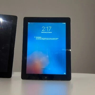 Apple iPad 2 16gb Tablet - Black - Locked  - Image 1 of 2