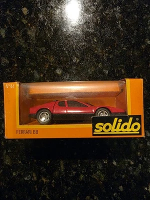 Coche modelo diecast Solido Ferrari BB 1/43 44 rojo como nuevo en caja Foto 1 de 3