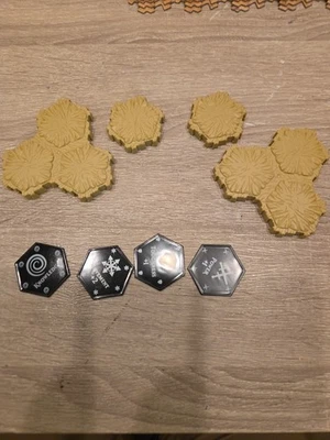 Magic The Gathering Arena of The Planeswalkers HEX SAND TILES & 4 Glyphs - Image 1 of 4