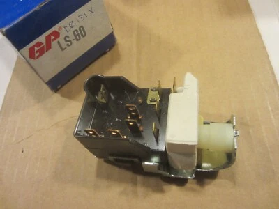 Interruptor de faros Cadillac 1968-1986 NORS Foto 1 de 3