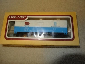 HO RR Car - Lifelike 8515 B&A Reefer Car in Good Used Condition - Picture 1 of 9
