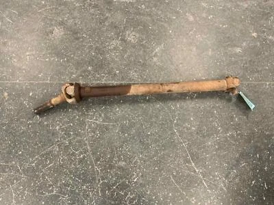 2011 - 2017 Chevy Silverado 2500 Front Drive Shaft 6.0L Vortec V8 6 Speed AT - Image 1 of 4