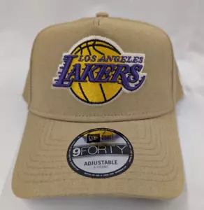 Men's Los Angeles Lakers New Era Khaki Logo Essentials 9FORTY A-Frame Adjustable - Picture 1 of 5