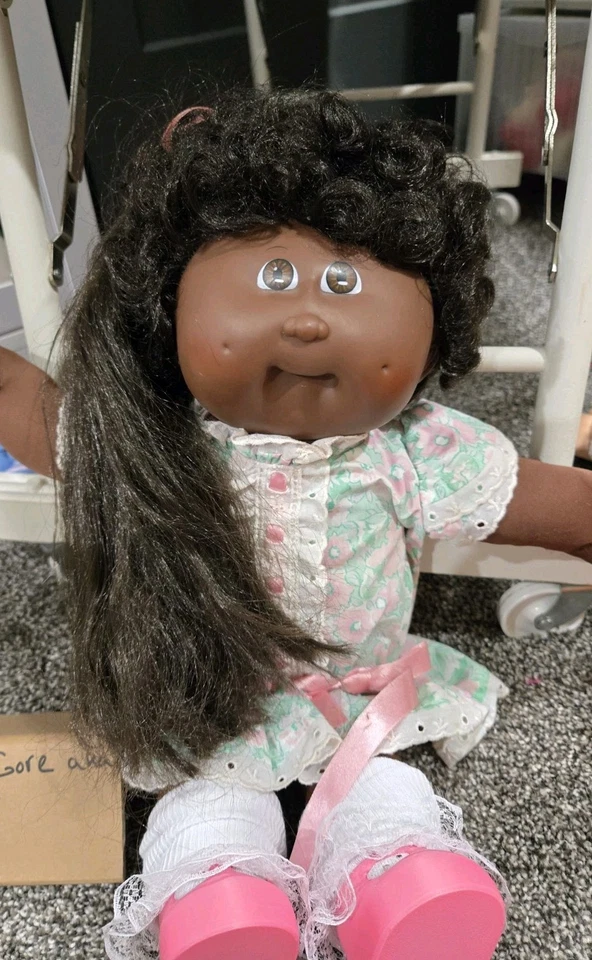 Molde de cabeza de muñeca afroamericana vintage Cabbage Patch Kids 1988 pelo creciente 9 Foto 1 de 1