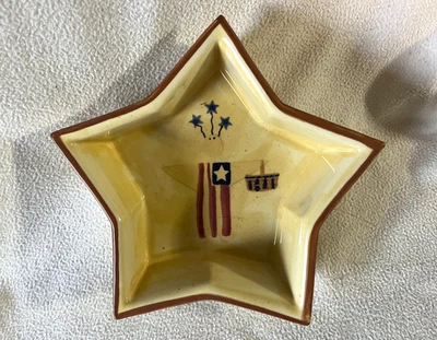 Tigela patriótica de cerâmica Hartstone pintada à mão em forma de estrela para cesta Longaberger - Imagem 1 de 4