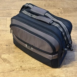 Portland Crosbody Shoulder Carry On Cabin Bag 40x30x20 cm Black - Picture 1 of 24