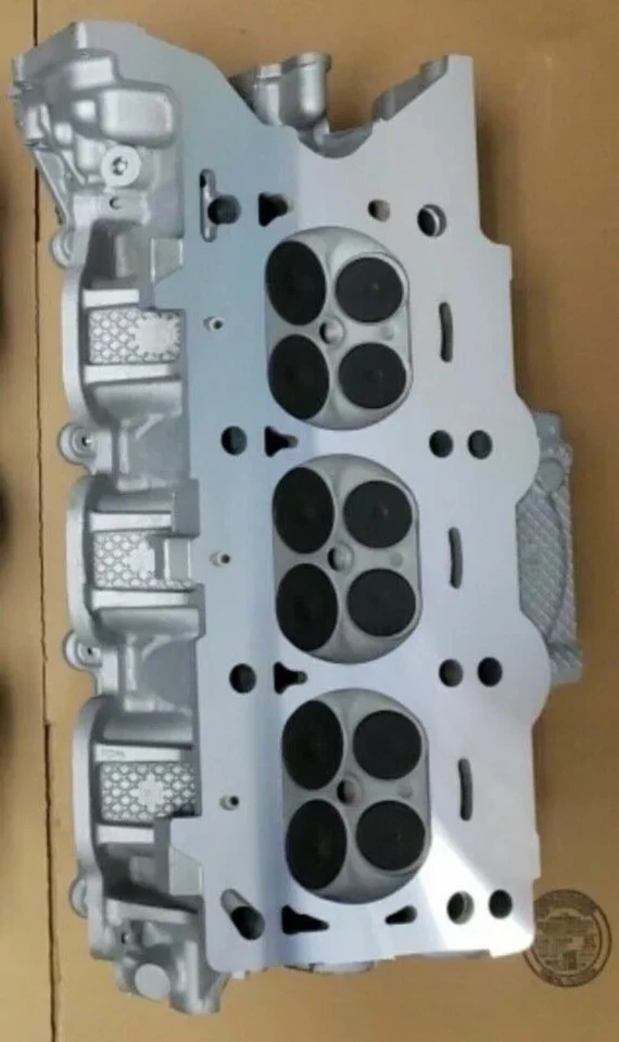 1 CHRYSLER DODGE PENTASTAR 3.6 DOHC 24V CULATA 2011-14 val&spr solo DERECHA Foto 1 de 1