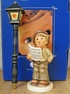 Hummel Figurine "HITTING THE HIGH NOTE" HUM 846 WITH LAMPPOST Goebel NIB S679 - Picture 1 of 10