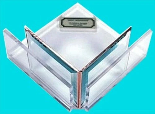 Emerald Rainbow Professional Boxer - Easy 3-D Soldering for Stained Glass - Image 1 of 1