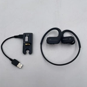 Sony NWWS623/B Waterproof and Dustproof Walkman with Bluetooth Black - READ - Photo 1 sur 5