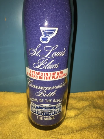 1973-1974 Vintage St. Louis Blues Hockey Commemorative Pepsi Bottle Cover
