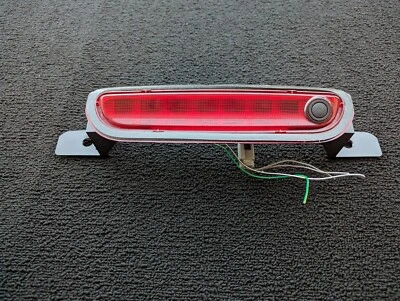2008-14 Chrysler 300 Third Brake Light CHMSL - 68042177AF - FREE SHIPPING - Image 1 of 4