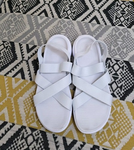 Sandali da passeggio donna Nike Roshe One elasticizzati con cinturino taglia 6 EU 39 grigio chiaro