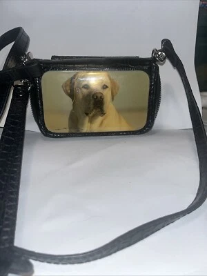 Debbie Brooks斜挎包狗徽章 — 第 1/4 张图片