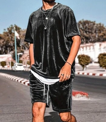 Conjunto de 2 camisetas y pantalones cortos de terciopelo de manga corta para hombre Foto 1 de 4