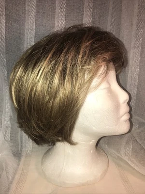 Woman’s Wig NWOT Naturally Yours  Realistic Short Straight Brown Beautiful Hair - Image 1 of 4