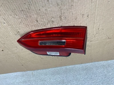 Luz trasera interior lateral derecha pasajero Hyundai Santa Fe Sport 2013-2016 T7584 Foto 1 de 4