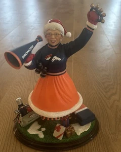 Danbury Como Nuevo ~ MRS. CLAUS Denver Broncos Super Fan Estatuilla Navidad Estatuilla con Caja - Imagen 1 de 16
