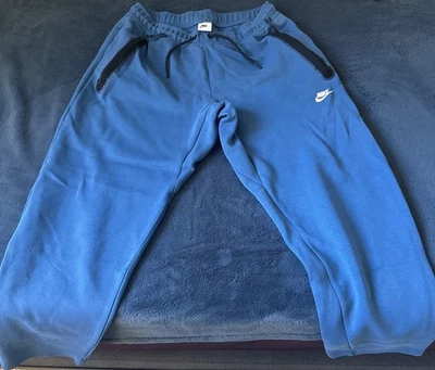 Used Men’s Size Large Nike Fleece Tech Sweatpants - Image 1 of 4