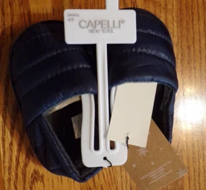 Capelli dunkelblau Puff Hausschuhe ~ Kleinkind Junge Größe SMALL (4-5) ~ NEU mit Etikett - Bild 1 von 2