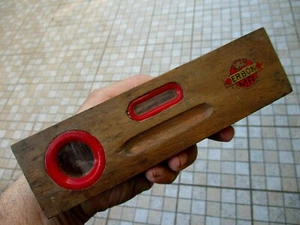 BURBUJA DE AGUA VINTAGE DE PEQUEÑO NIVEL ERBON MR MARCA EN MADERA ÉBANO TOTALMENTE FUNCIONAL - Imagen 1 de 12