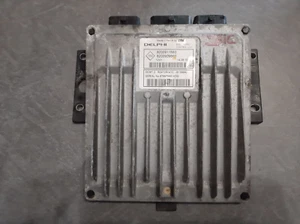 CALCULATEUR RENAULT 8200911560 8200909666 (261C) - Imagen 1 de 4