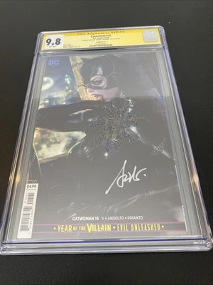 Catwoman #15 (2019) CGC 9.8 SS Cubierta B Letrero Stanley "Artgerm" ¡Lau! DC Comics Foto 1 de 4