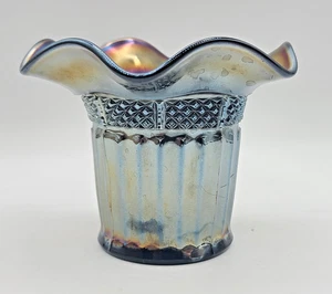 Cappello vaso scanalato Northwood carnevale vetro ametista lucentezza marcato vintage - Foto 1 di 8