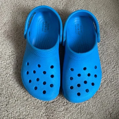 Chinelo Crocs masculino tamanho 12 azul - Imagem 1 de 4