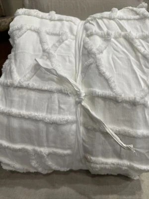 Pottery Barn  CANDLEWICK Duvet Cover King California King/Cal king White - Image 1 of 2