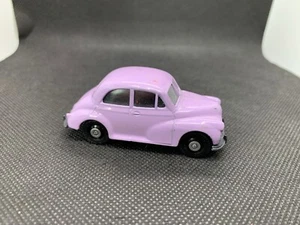 Corgi - Morris Minor Lavender Purple - Diecast Sammlerstück - Maßstab 1:64 - GEBRAUCHT - Bild 1 von 5