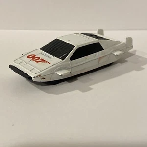 Vintage 1977 Corgi Juniors James Bond 007 Lotus Esprit | The Spy Who Loved Me - Picture 1 of 5