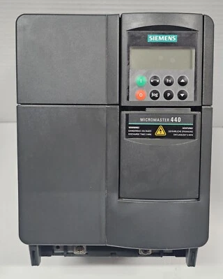 Siemens 6SE6440-2UD25-5CA1 MICROMASTER 440 SN-XAR512-000446 0119 - Image 1 of 4