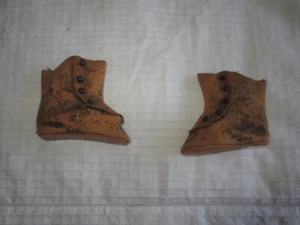ANTIQUE LEATHER HIGHTOP BLACK BUTTONED HANDMADE DOLL BOOTS - Picture 1 of 6