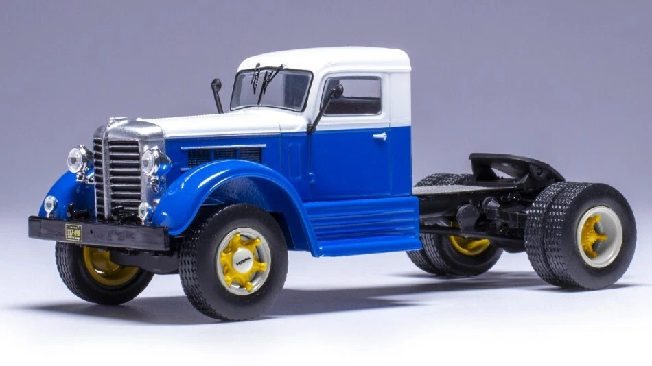 FEDERAL 45 M 1946 BLUE/WHITE 1:43 - Immagine 1 di 1
